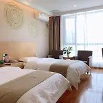 Greentree Inn Shanghai Fengxian District Nanqiaoxincheng Metro Station Express Hotelgreentree Inn Shanghai Fengxian District Nanqiaoxincheng Metro Station Express Hotel